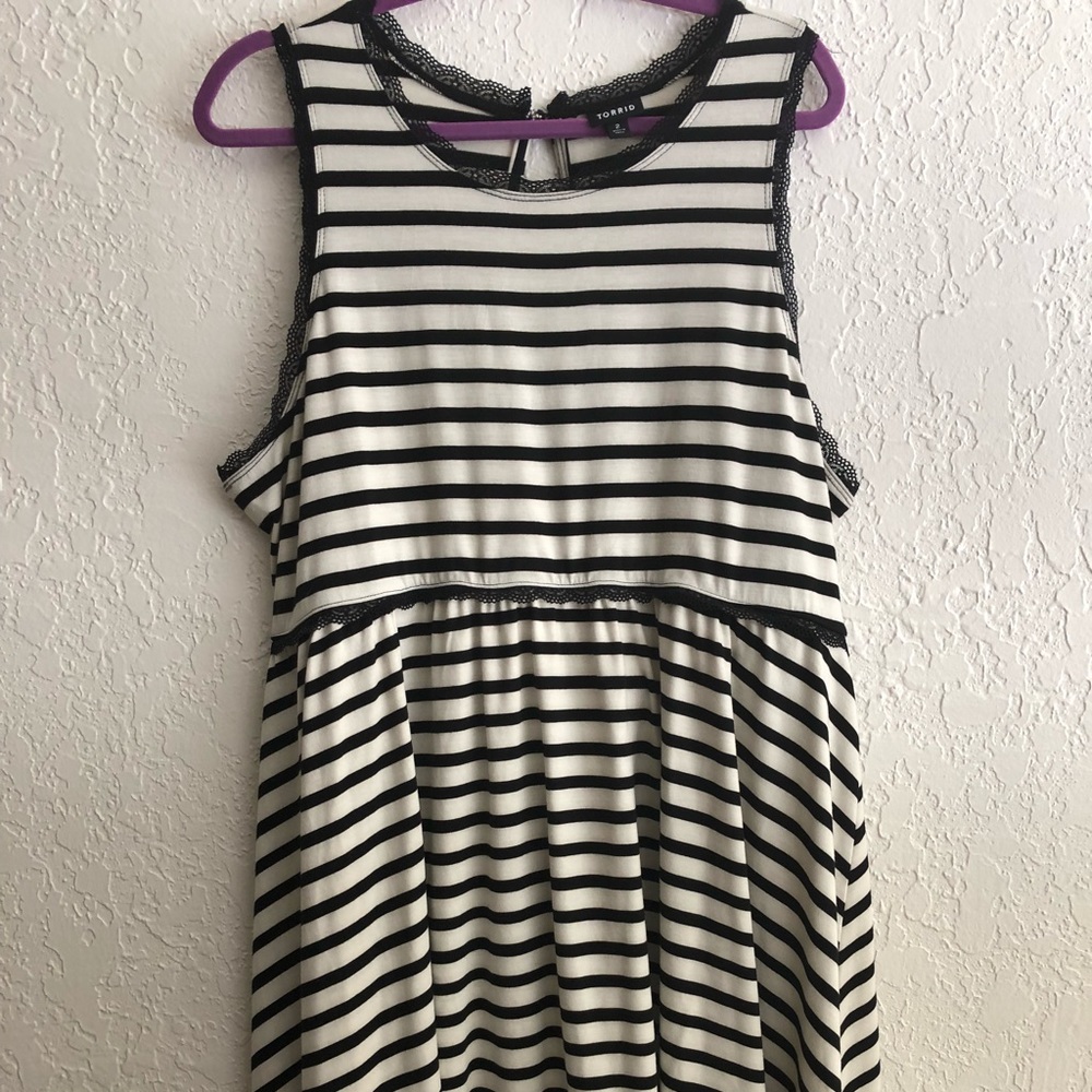 Sleeveless striped Torrid dress!